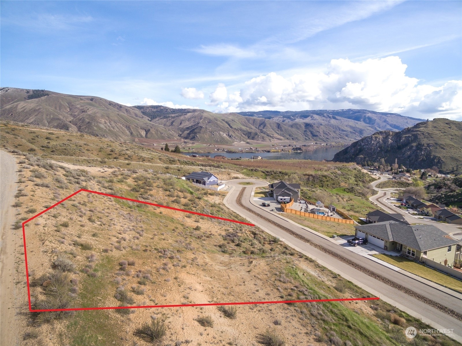 Property Photo:  9959 Griffith Place Lot35  WA 98822 