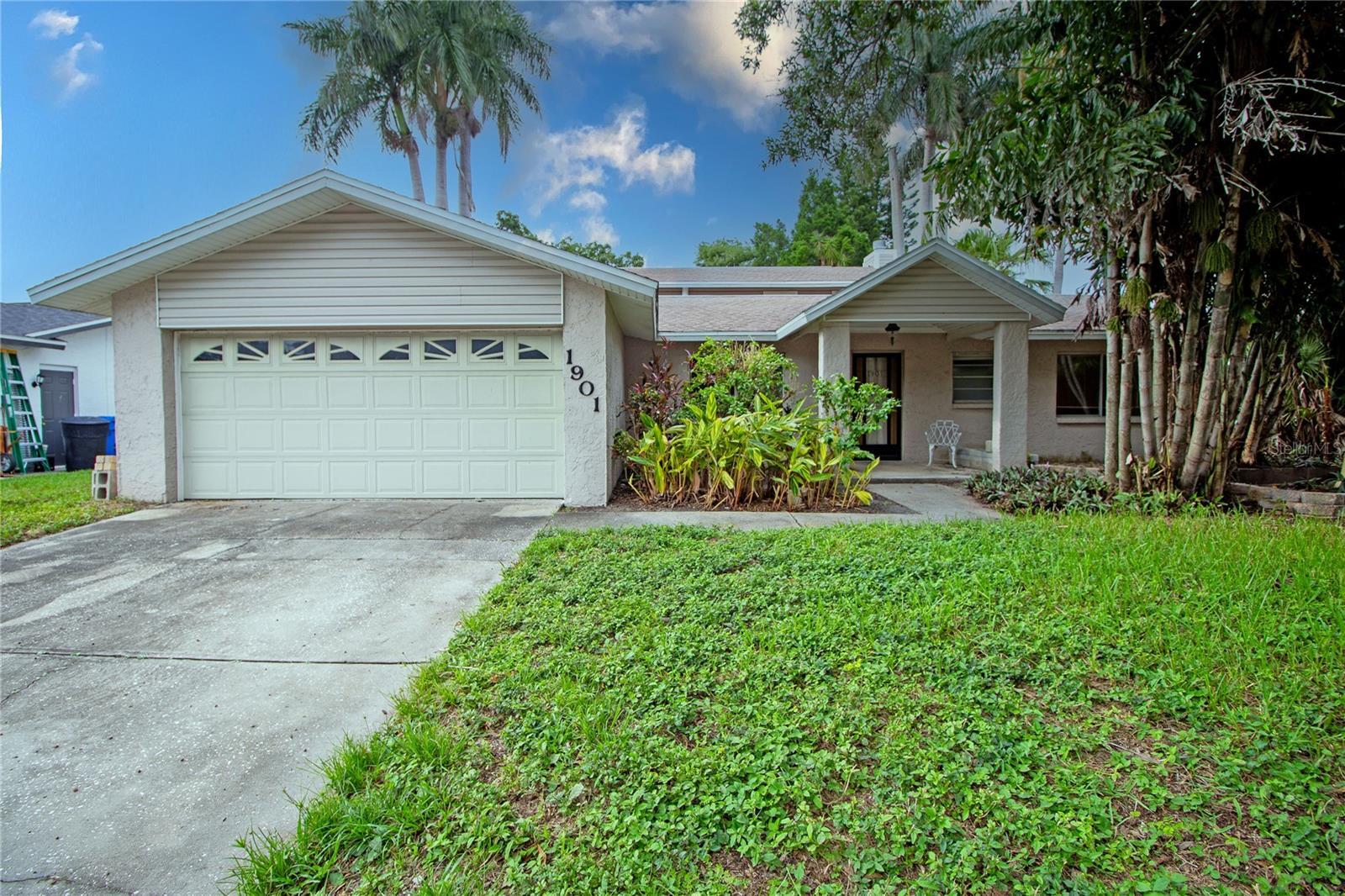 1901 Ohio Avenue NE  St Petersburg FL 33703 photo
