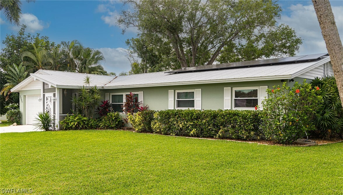 Property Photo:  2221 Cape Way  FL 33917 