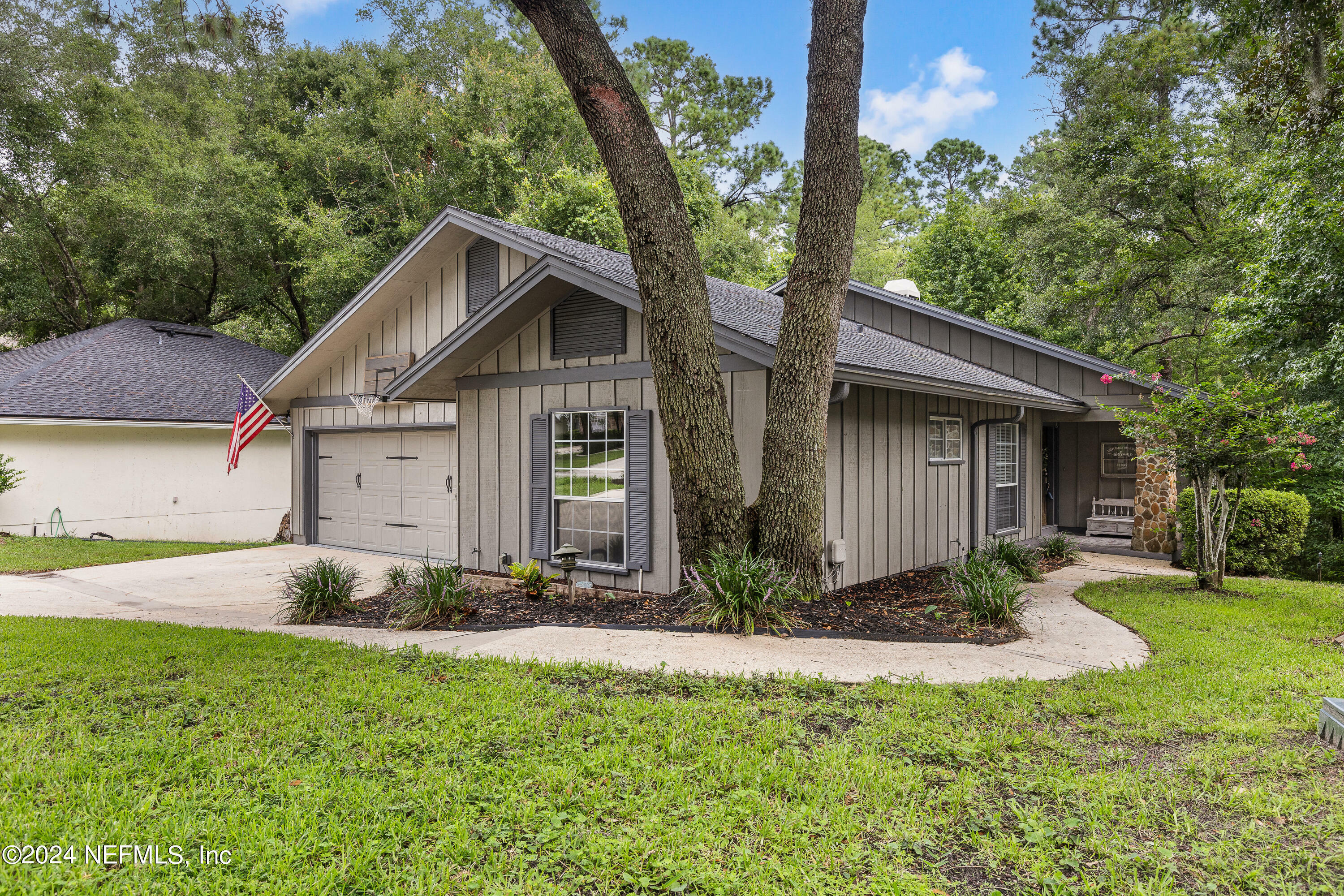 Property Photo:  1514 Stonebriar Road  FL 32043 