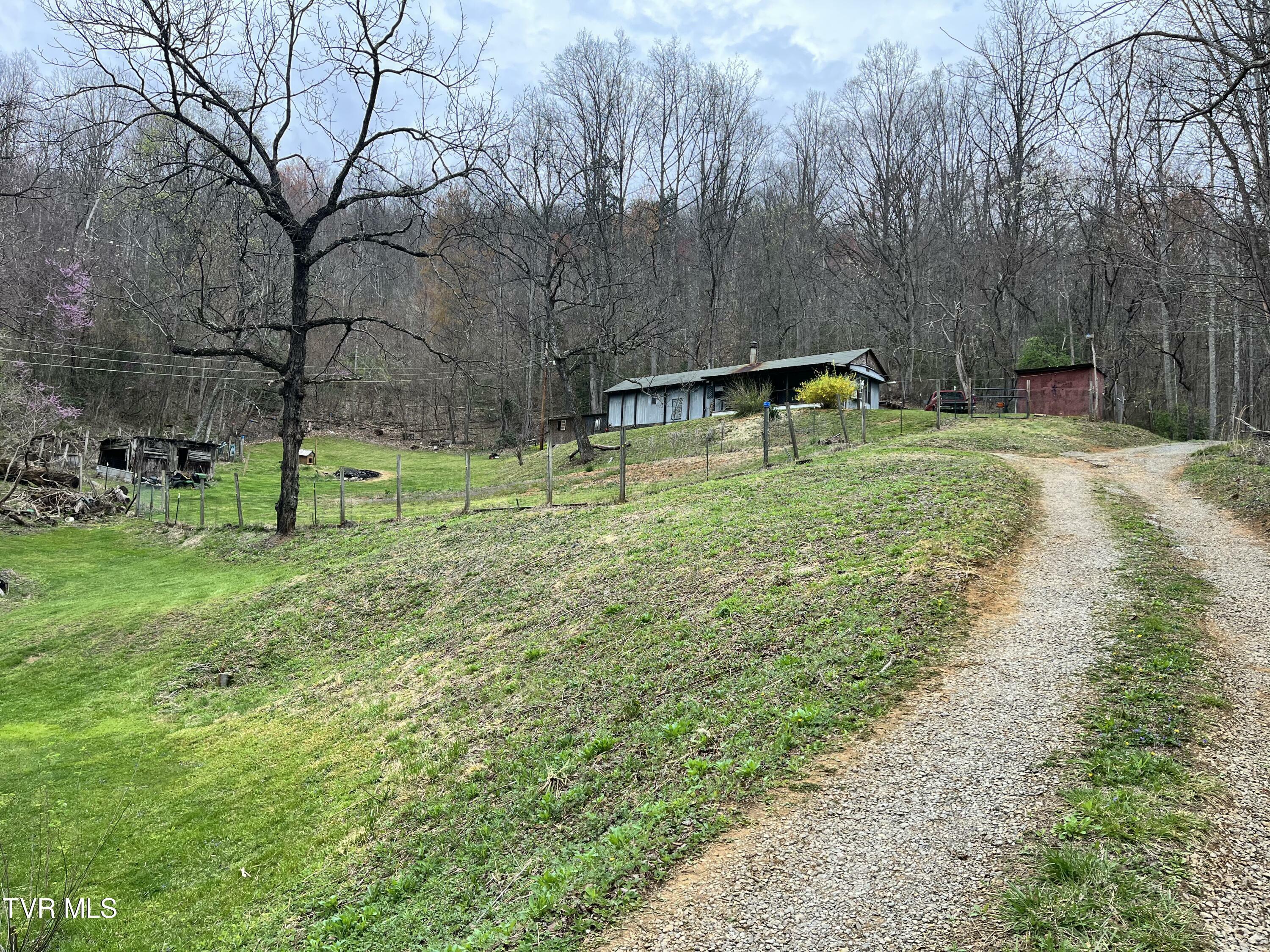 Property Photo:  225 Jim Deal Road  TN 37643 