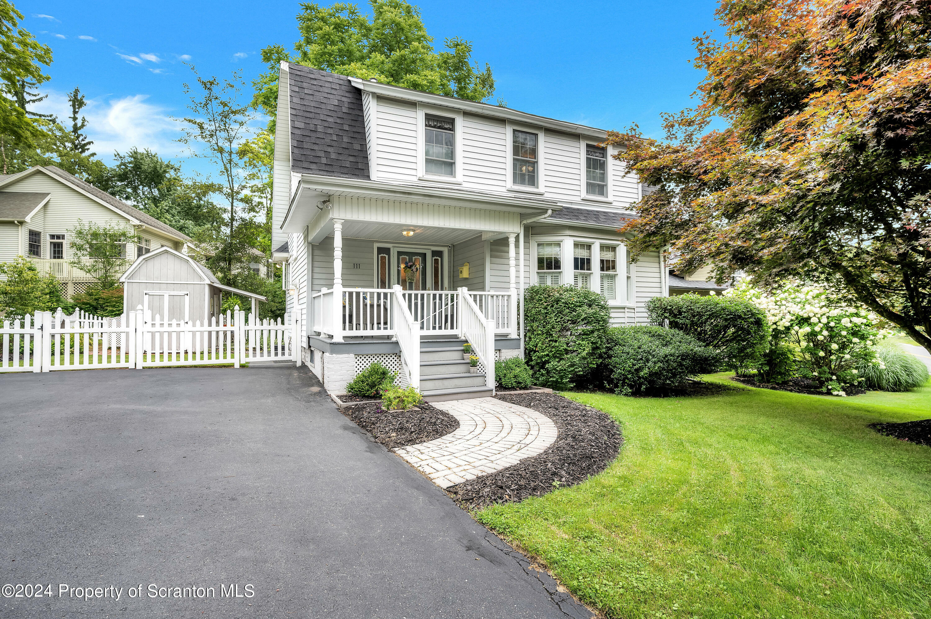 Property Photo:  111 Fairview Road  PA 18411 