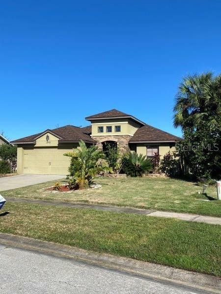 Property Photo:  2703 Gullane Court  FL 34746 