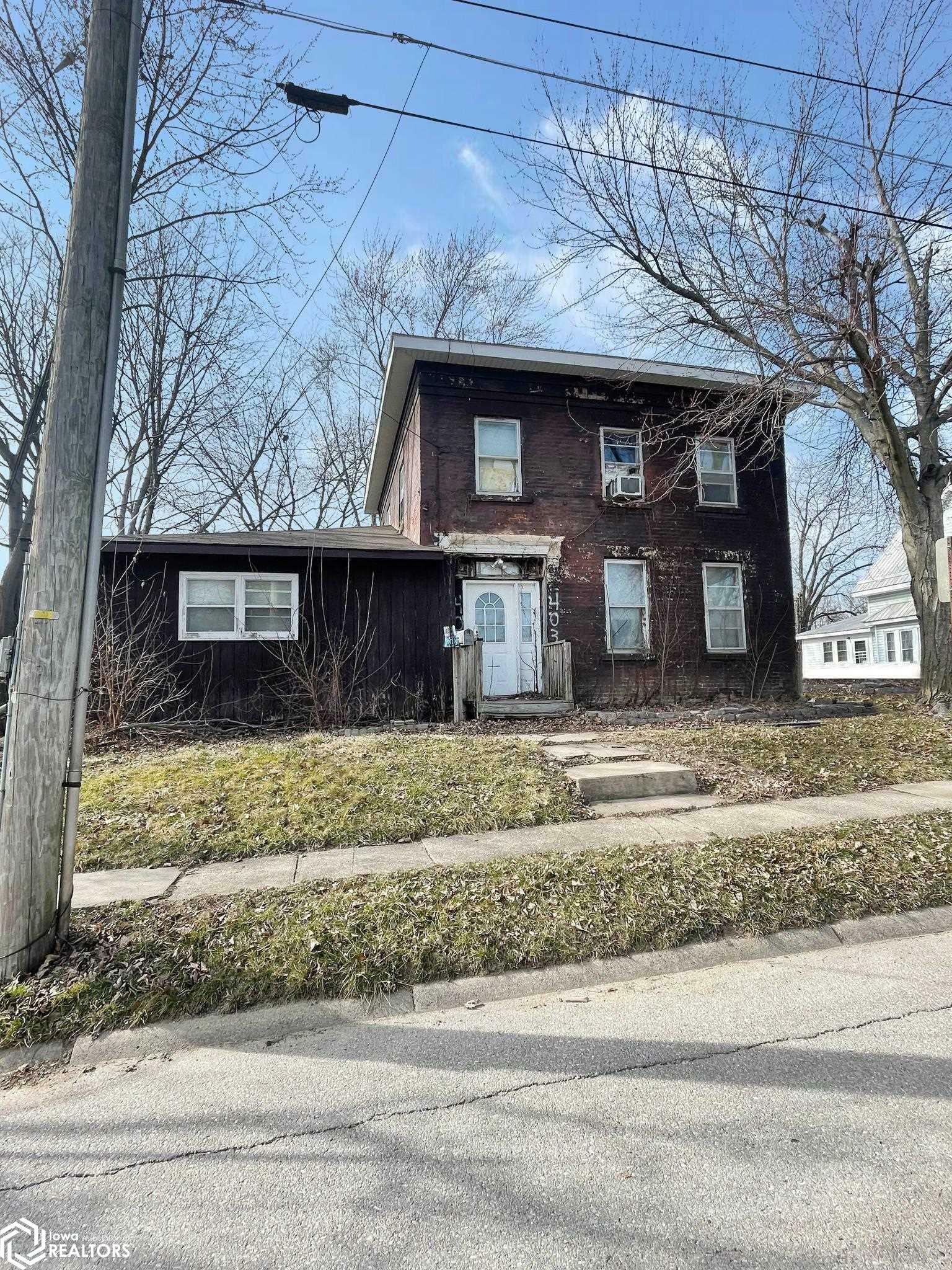 Property Photo:  403 N White Street  IA 52641 