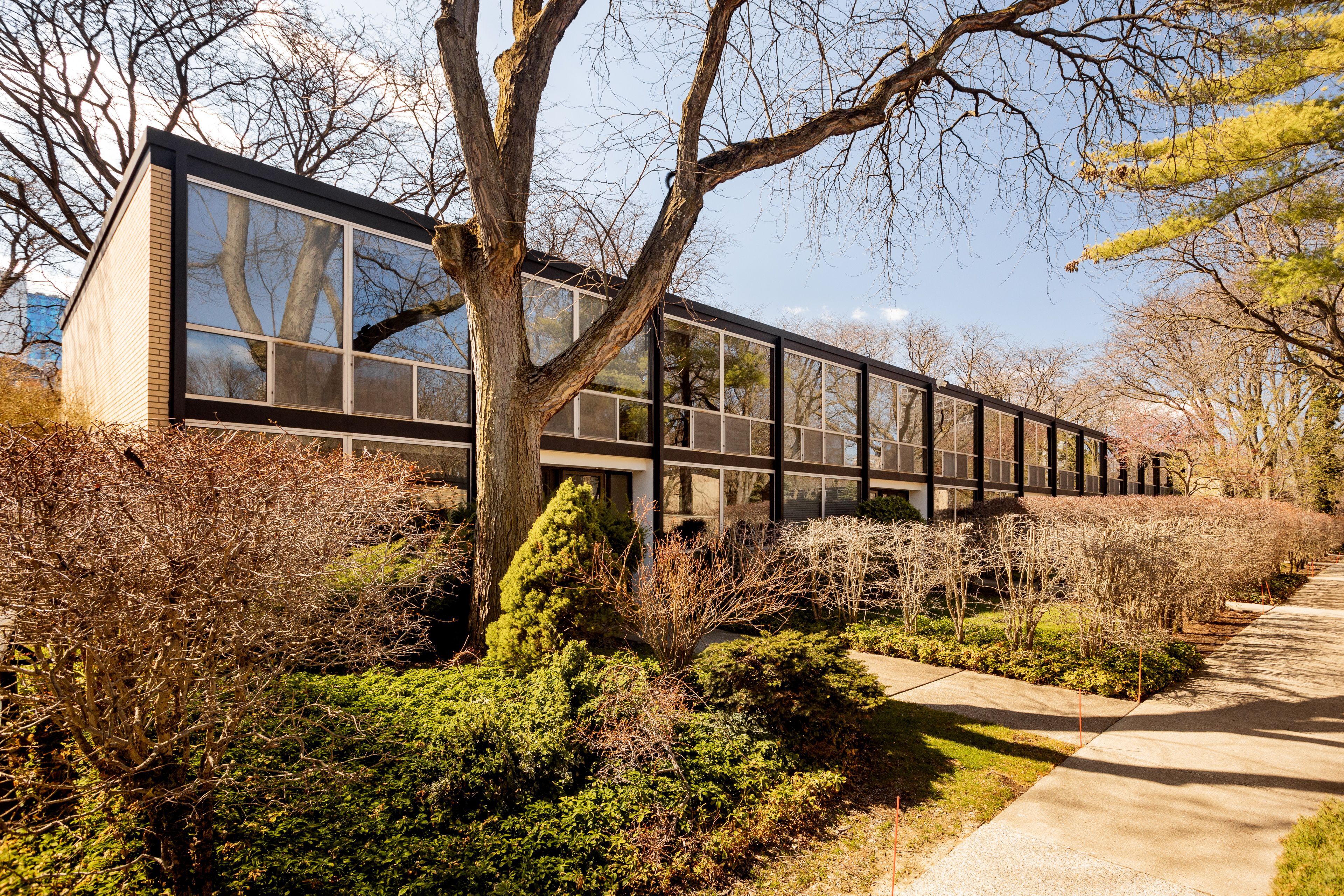 Property Photo: 1301 Joliet MI 48207 2833