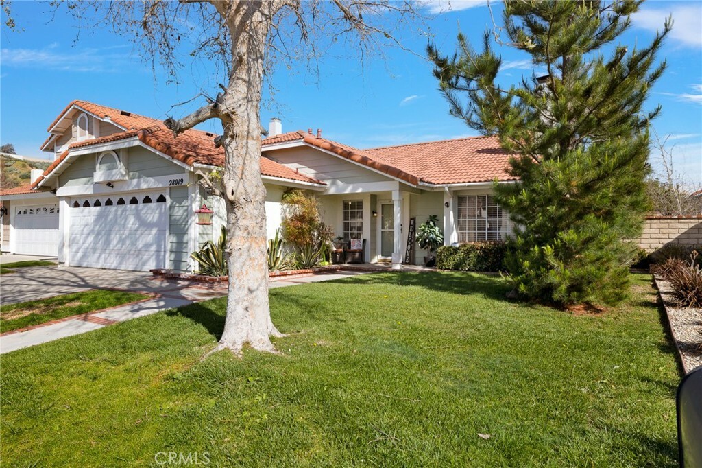 Property Photo:  28019 Woodstock Avenue  CA 91384 