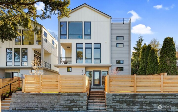 1031 NE 98th Street  Seattle WA 98115 photo