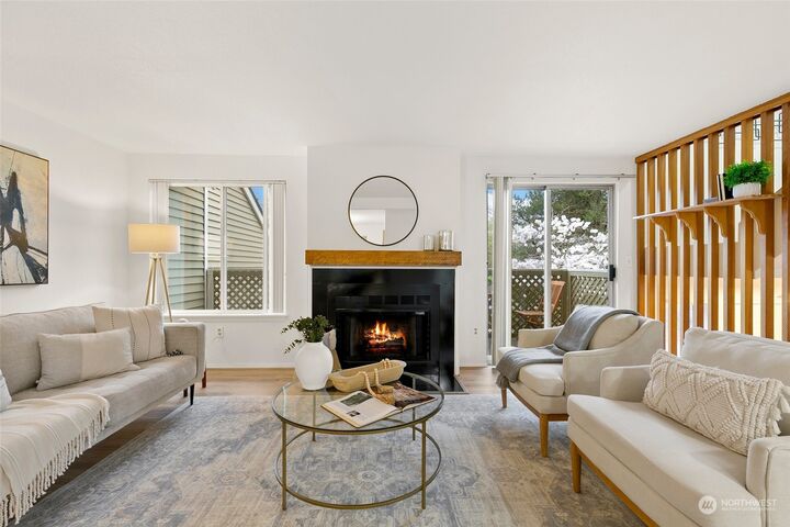 Property Photo: 11502 102nd Court NE 34 WA 98033