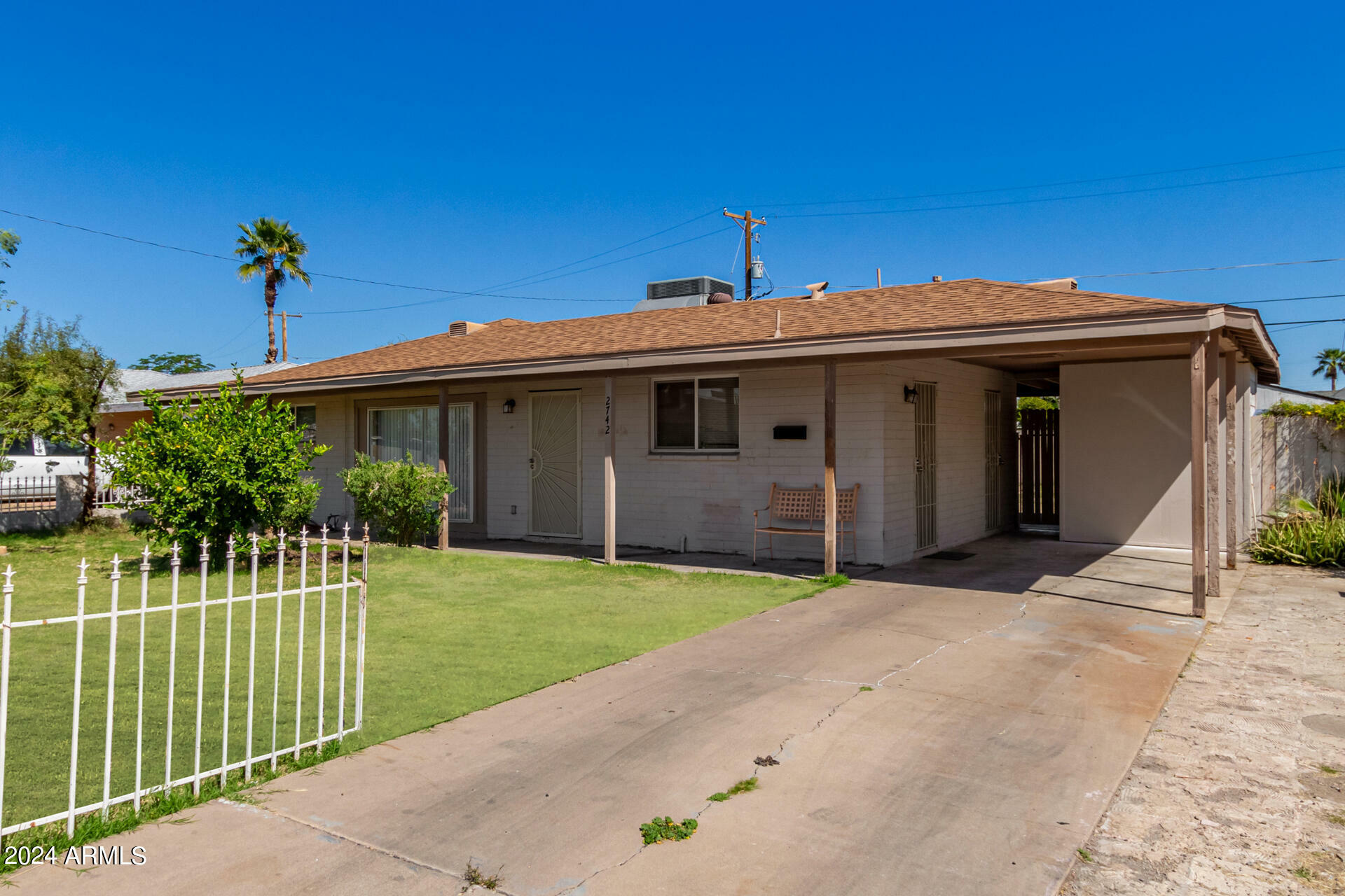 Property Photo:  2742 W Highland Avenue  AZ 85017 