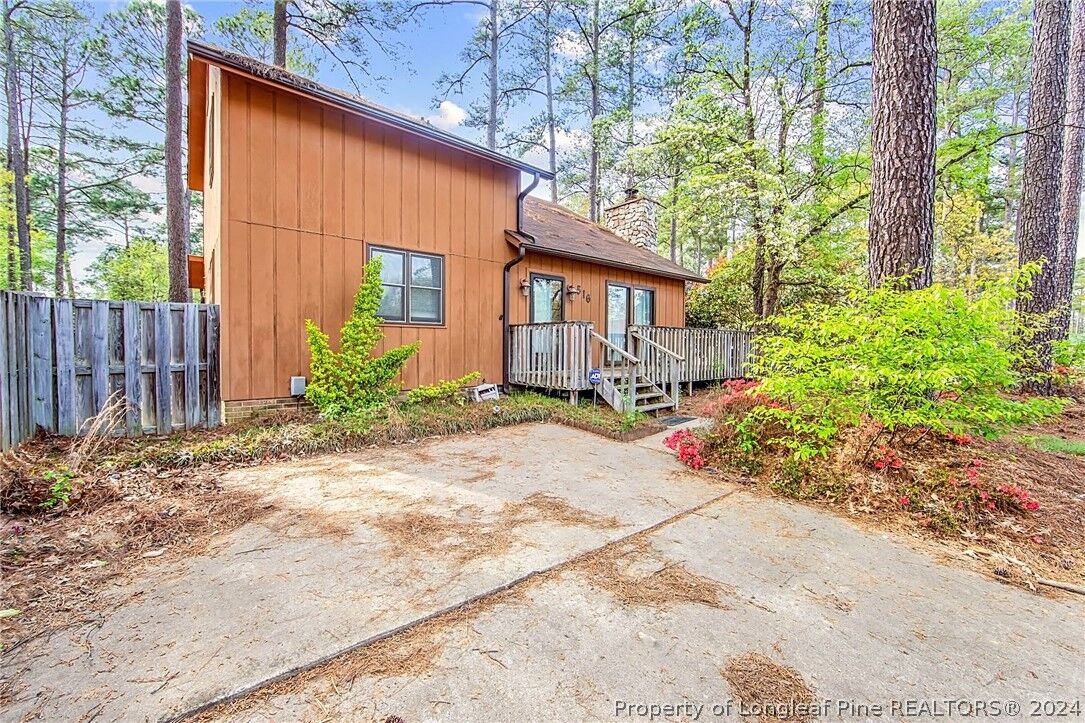 Property Photo: 516 Tradewinds Drive NC 28314
