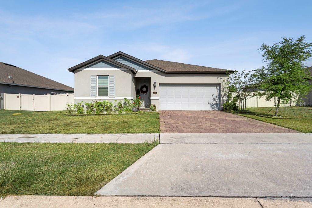 Property Photo:  245 Messina Place  FL 34737 