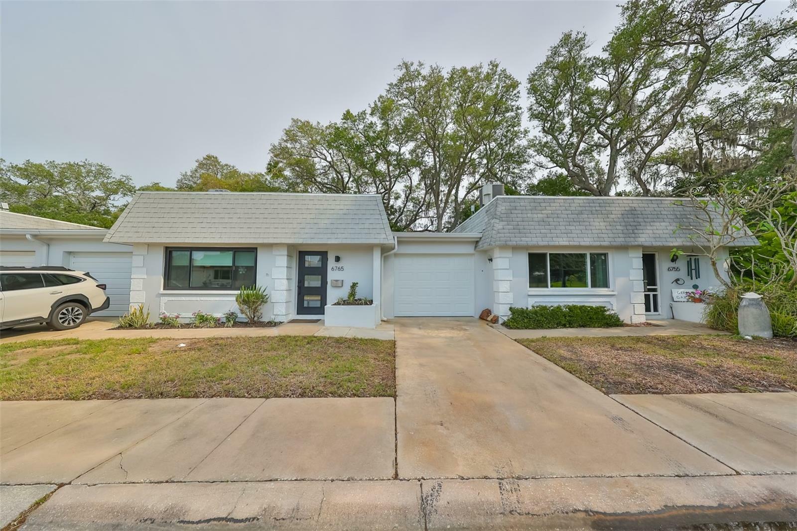 Property Photo: 6765 Monaco FL 33781