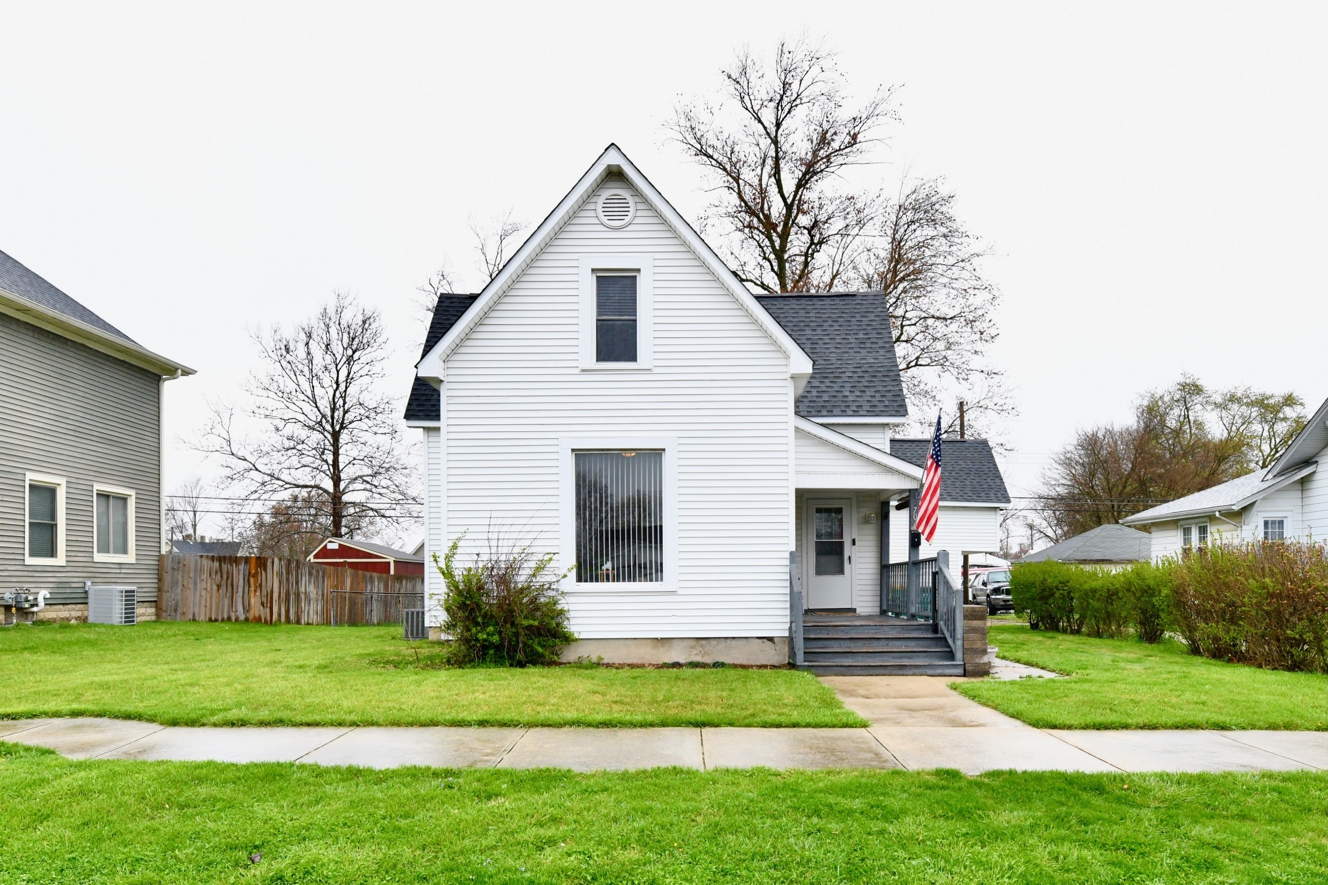 Property Photo:  706 W North Street  IN 46052 