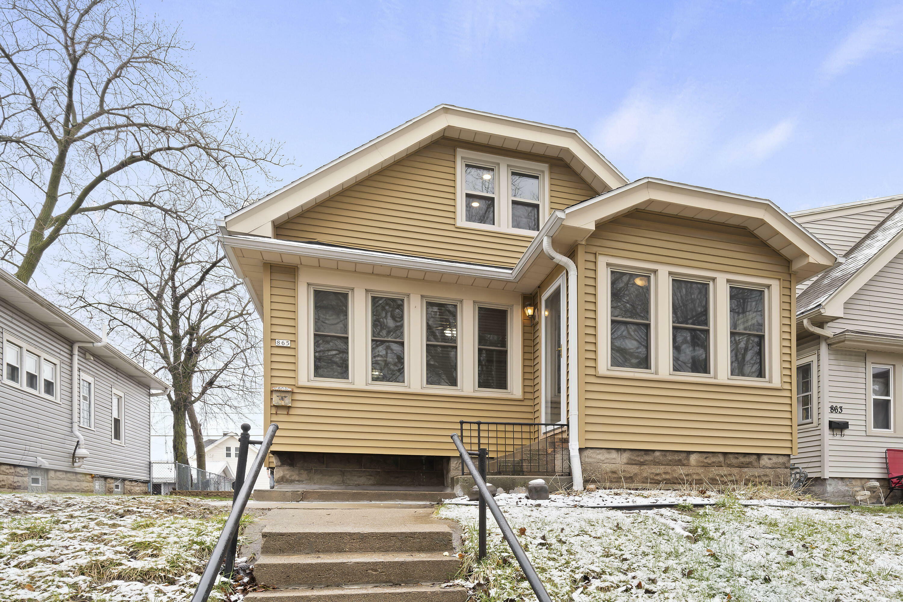 Property Photo:  865 S 75th St  WI 53214 