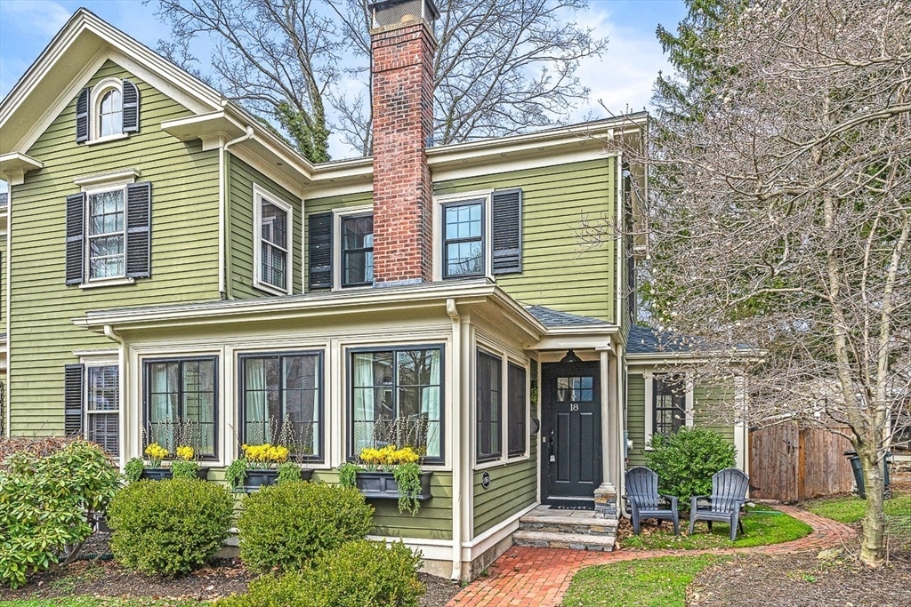 Property Photo:  18 Myrtle Street 18  MA 01890 