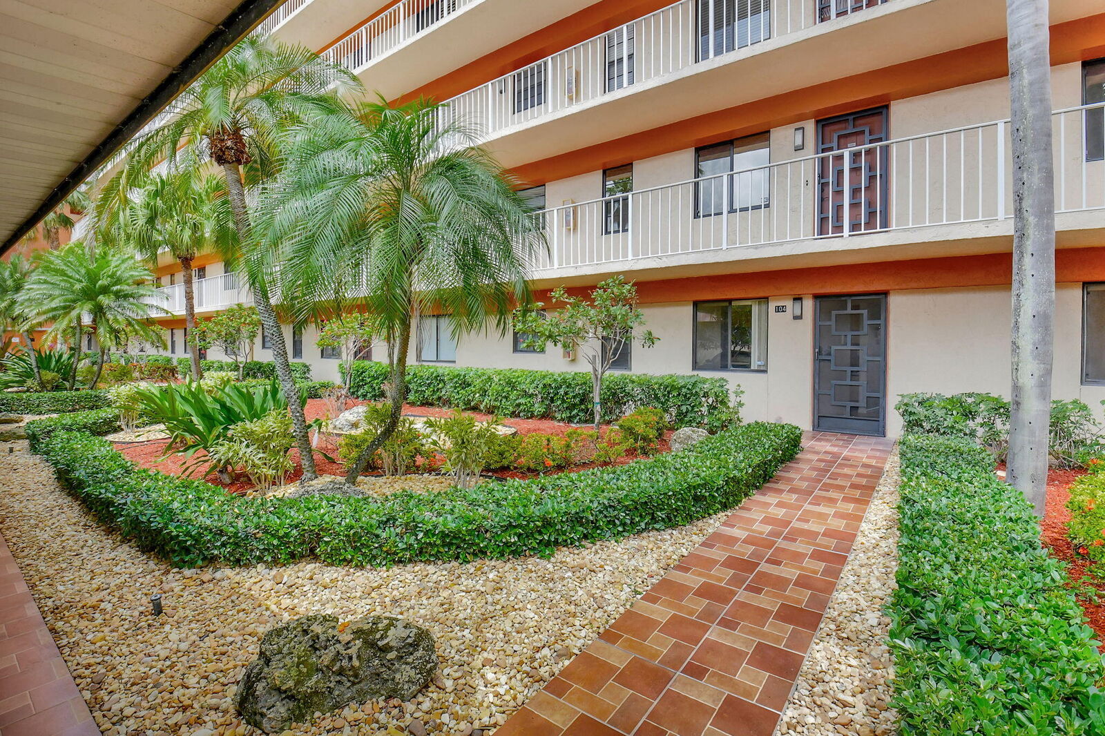 Property Photo: 7370 S Oriole Boulevard 104C FL 33446