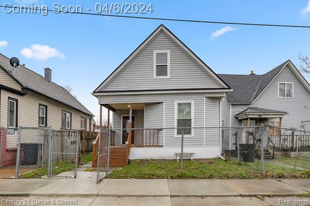 Property Photo:  6225 Horatio Street  MI 48210 