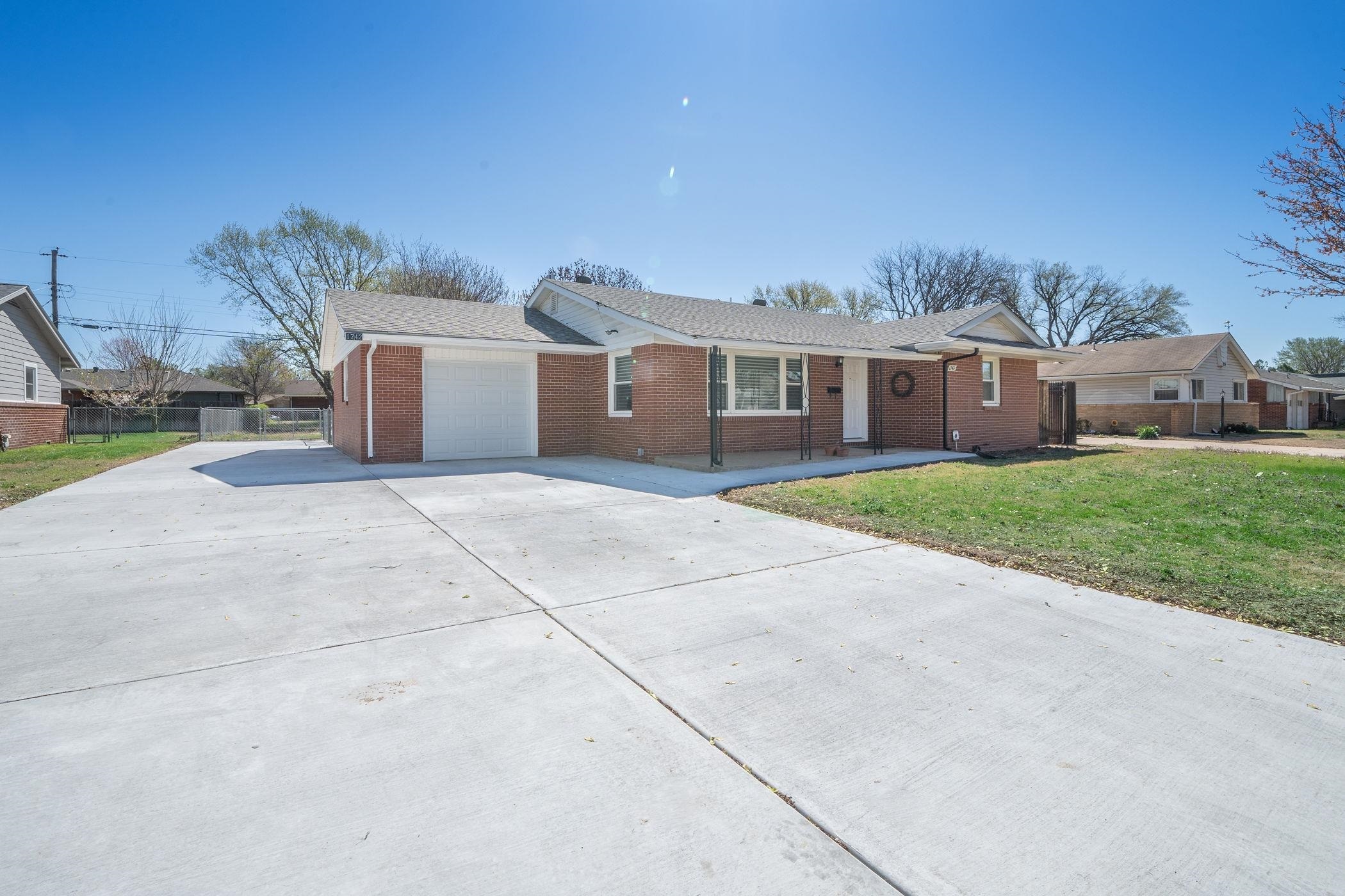 Property Photo:  1742 N Meridian Ave  KS 67203 