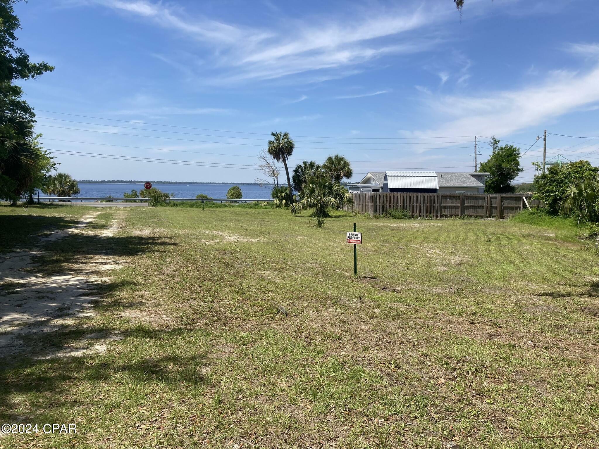 Property Photo:  103 Morris Drive  FL 32404 