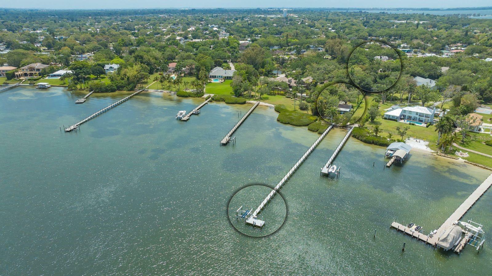 Property Photo: 7012 Riverview Boulevard FL 34209