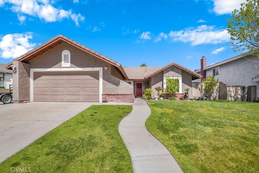 Property Photo:  14819 Begonias Lane  CA 91387 