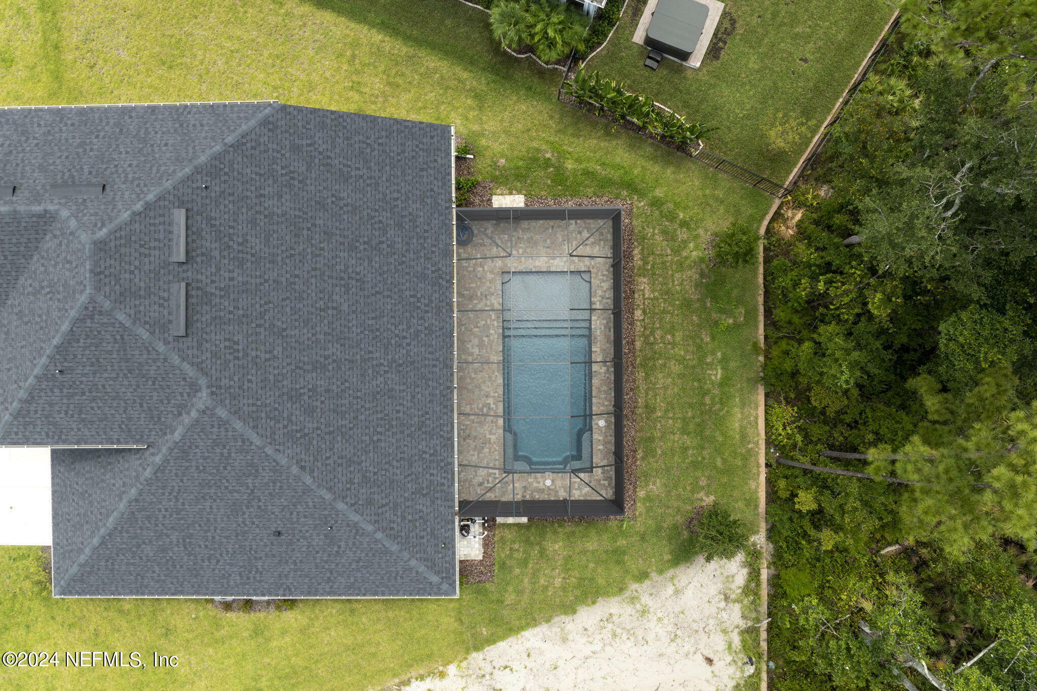 Property Photo: 713 Back Creek Drive FL 32092