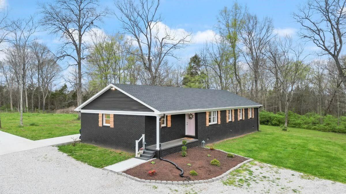 Property Photo:  893 Brookwood Drive  KY 42101 