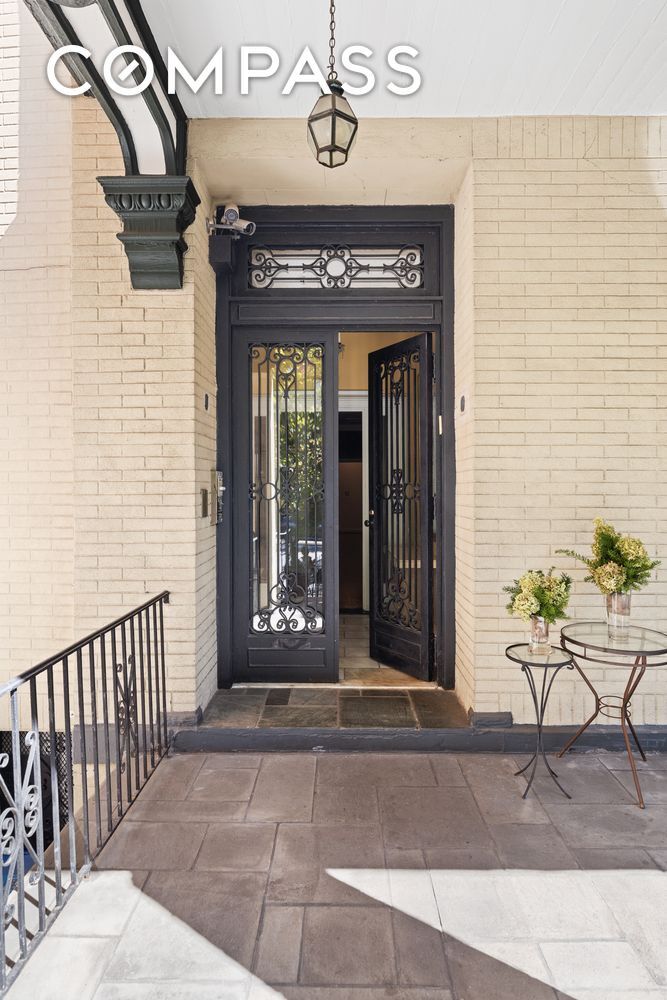 Property Photo:  315 Washington Avenue  NY 11205 