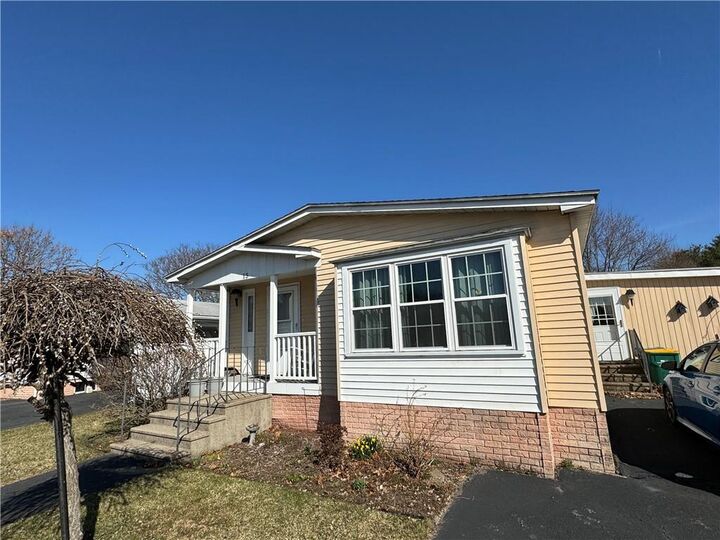 15 Queens Road  Attleboro MA 02703 photo