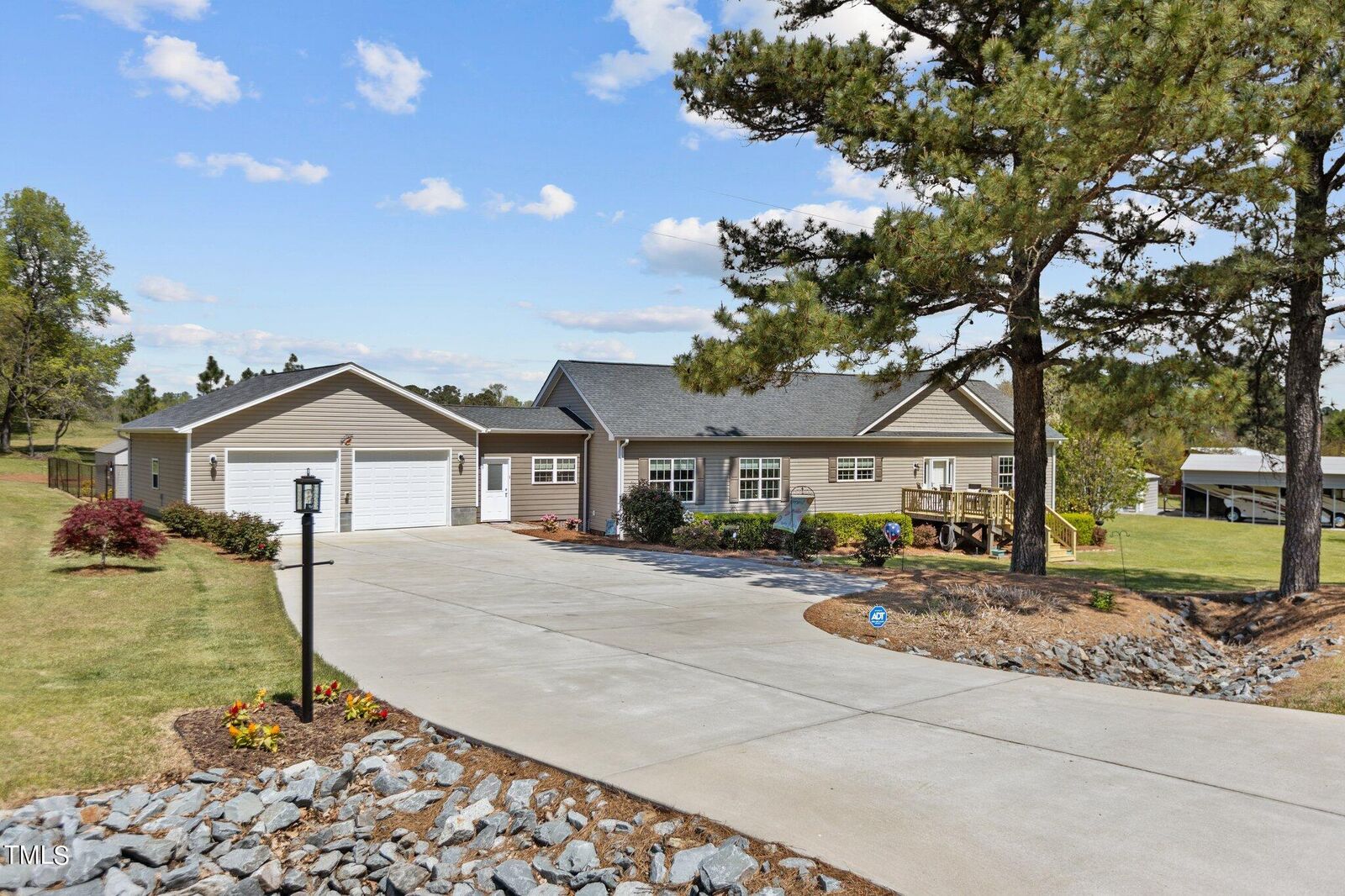 Property Photo:  775 Maple Road  NC 27501 