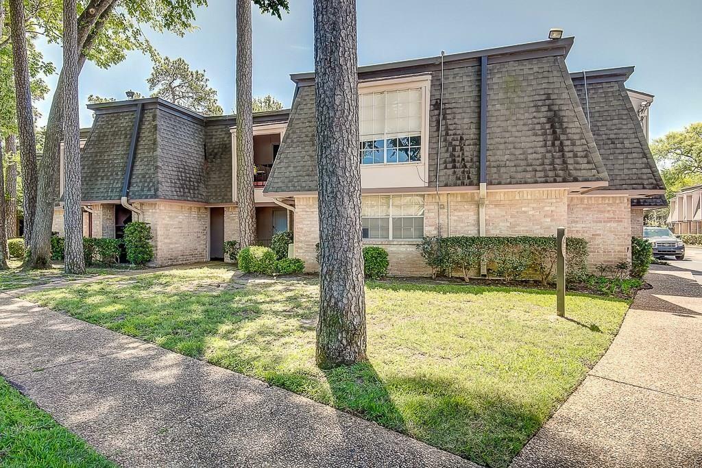 Property Photo: 12633 Memorial Drive 4/25 TX 77024