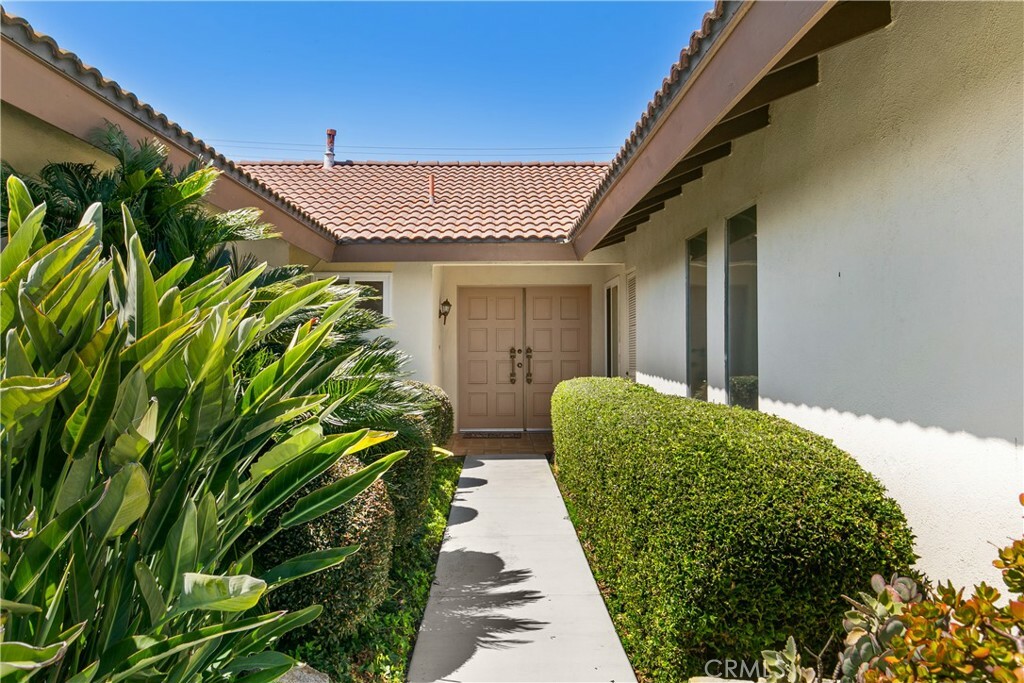 Property Photo:  2425 El Rancho Vista  CA 92833 