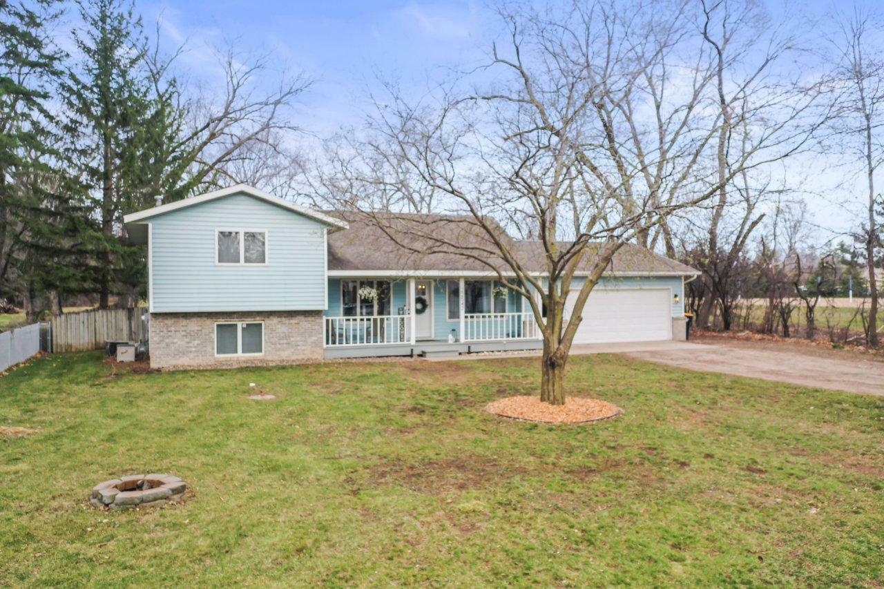 Property Photo:  22547 Chippendale Avenue W  MN 55024 