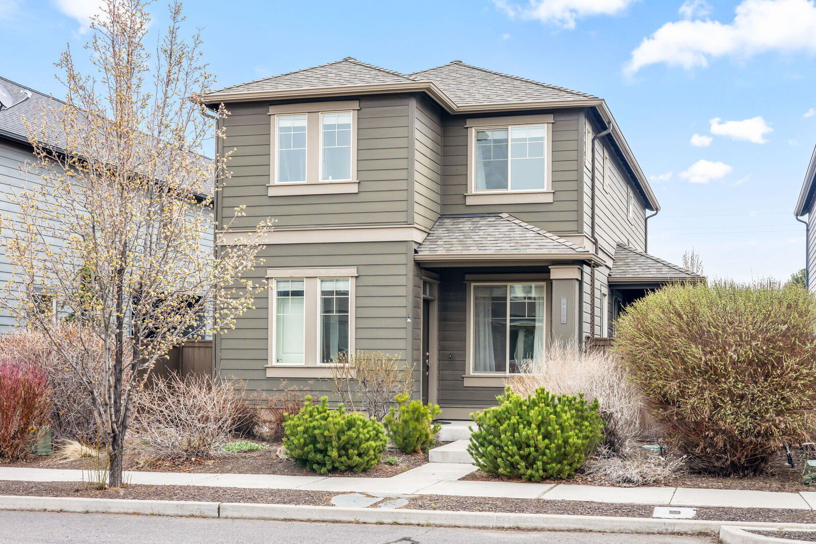 Property Photo: 3436 SW 28th Street OR 97756