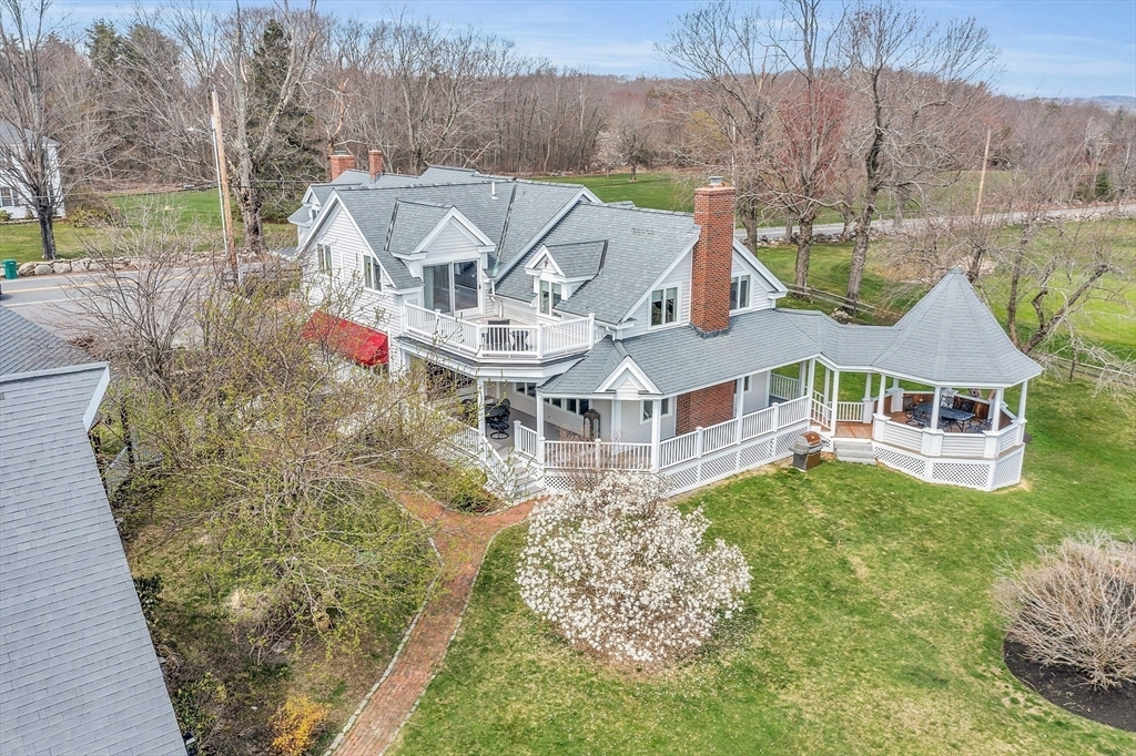 Property Photo:  995 Oak Hill Road  MA 01420 