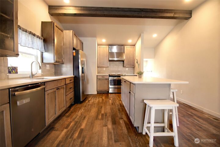 Property Photo:  610 Balm Street  WA 99362 