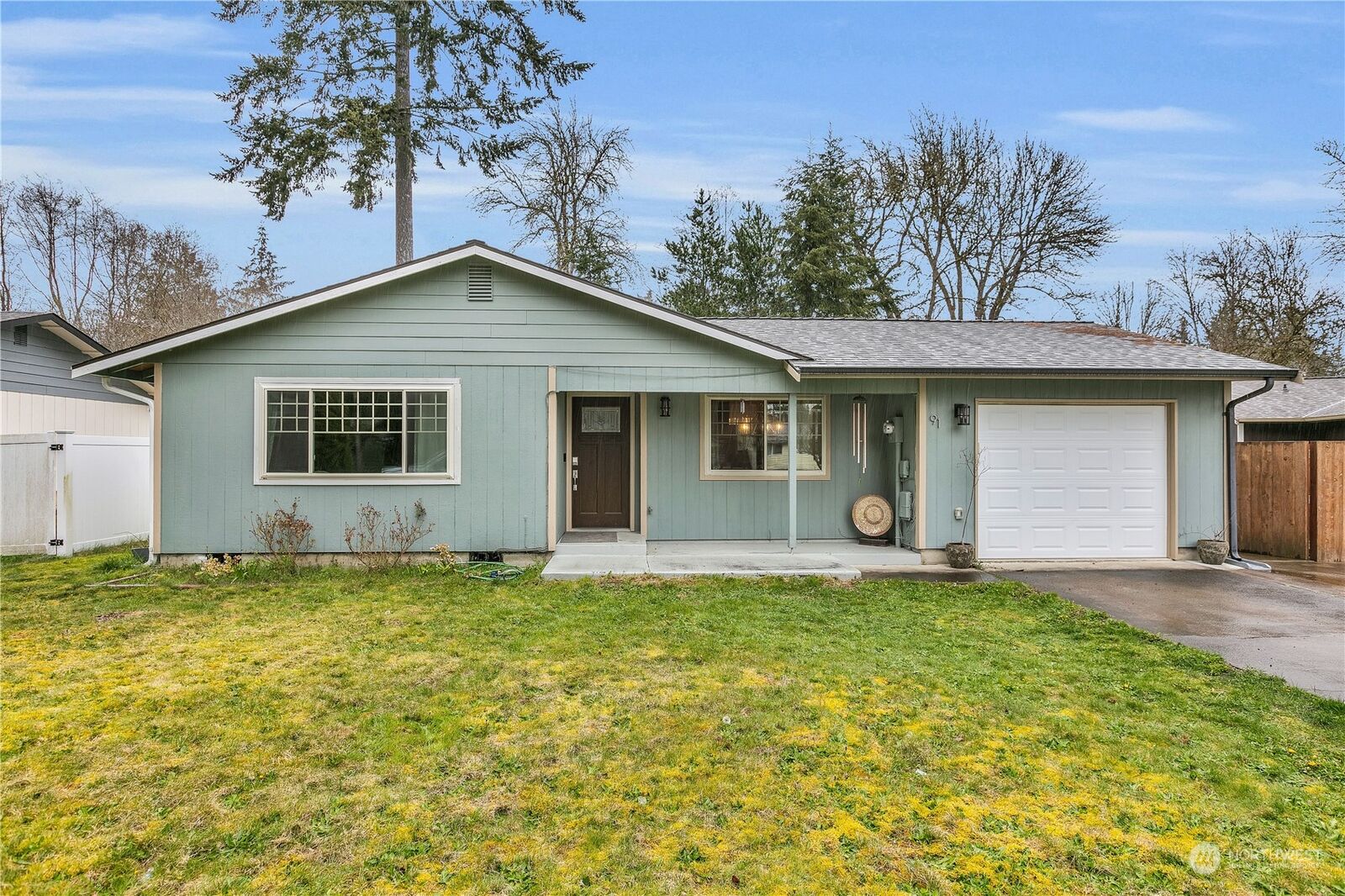 Property Photo: 91 E Fir Court WA 98584
