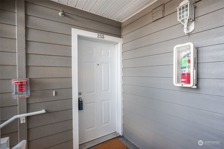 Property Photo: 1691 SW Mulberry Place F203 WA 98277
