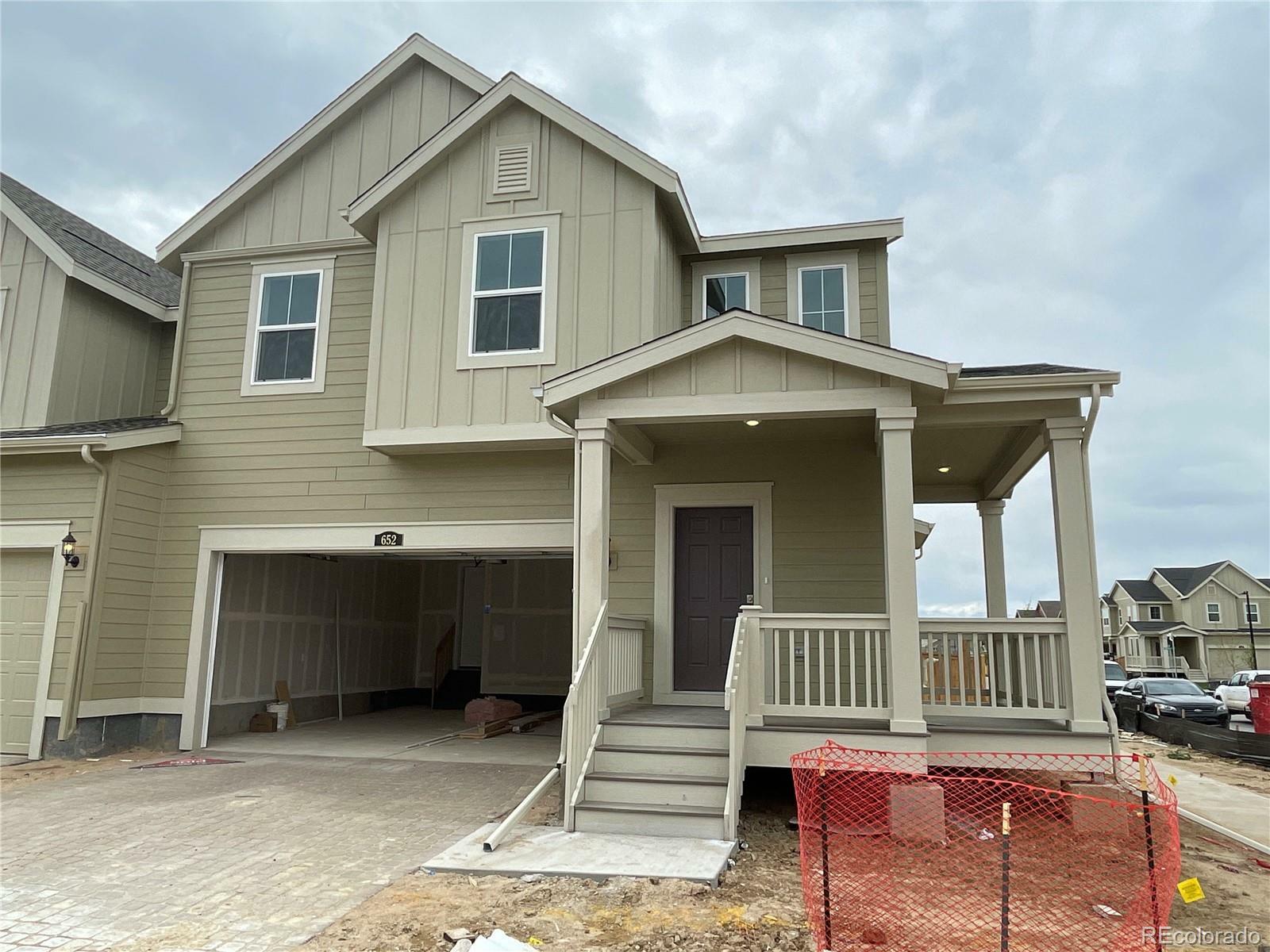 Property Photo:  652 Lillibrook Place  CO 80026 