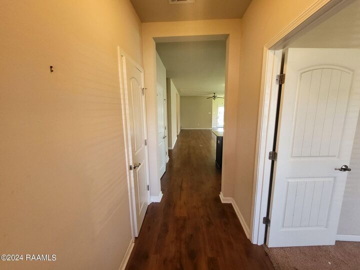 Property Photo: 103 Marshfield Drive LA 70507