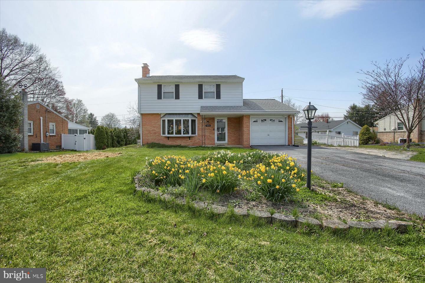 Property Photo:  402 Kent Drive  PA 17055 