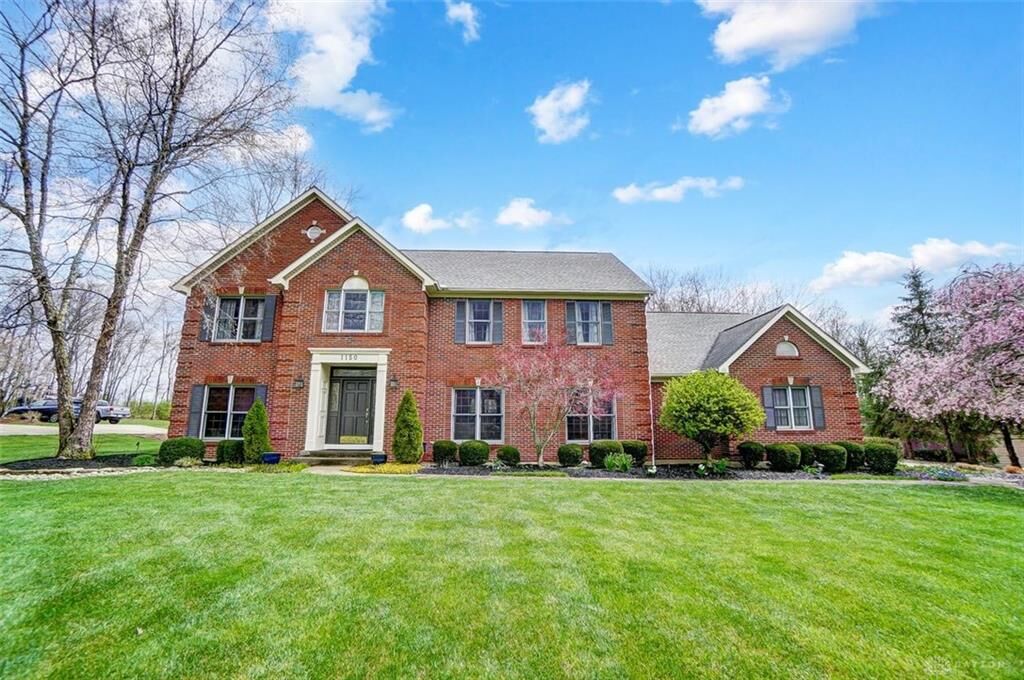 Property Photo: 1150 Orchard Run Drive OH 45036