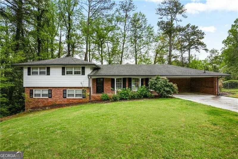 Property Photo:  2959 Applewood Court NE  GA 30345 