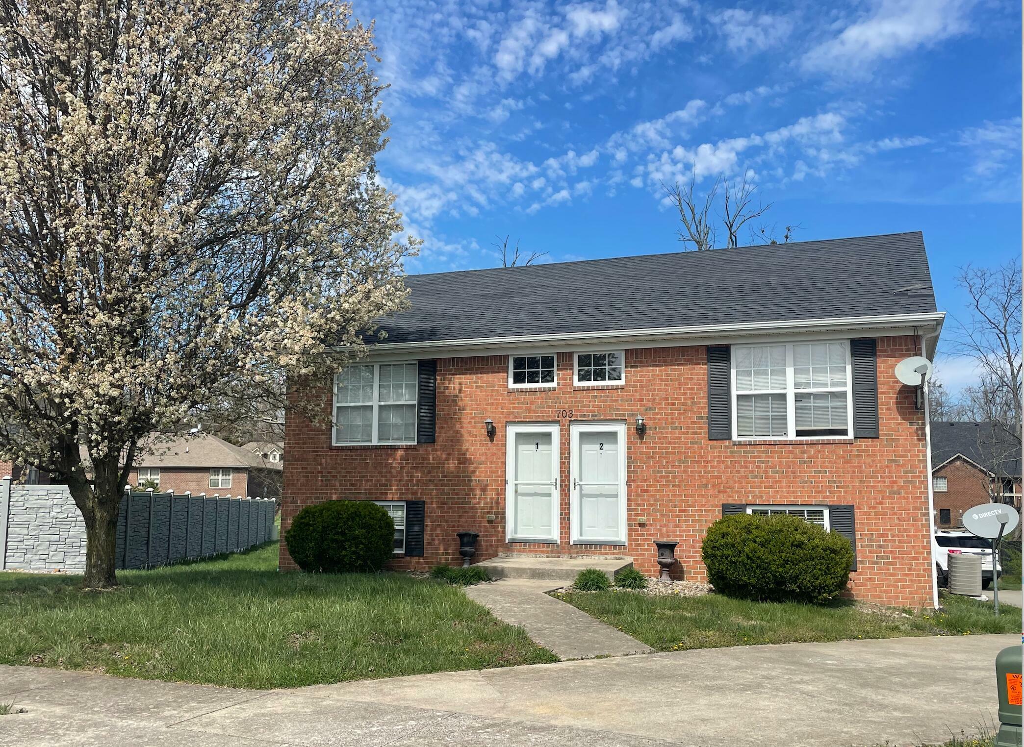 Property Photo:  703 Candlewood Drive  KY 40403 