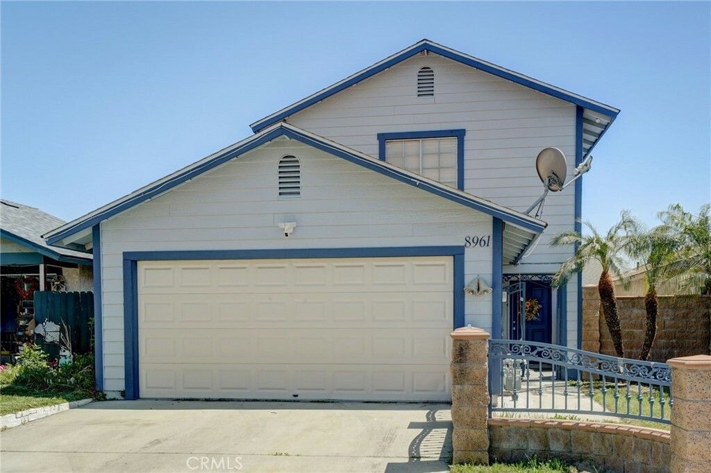 Property Photo:  8961 Summerwood Way  CA 92335 