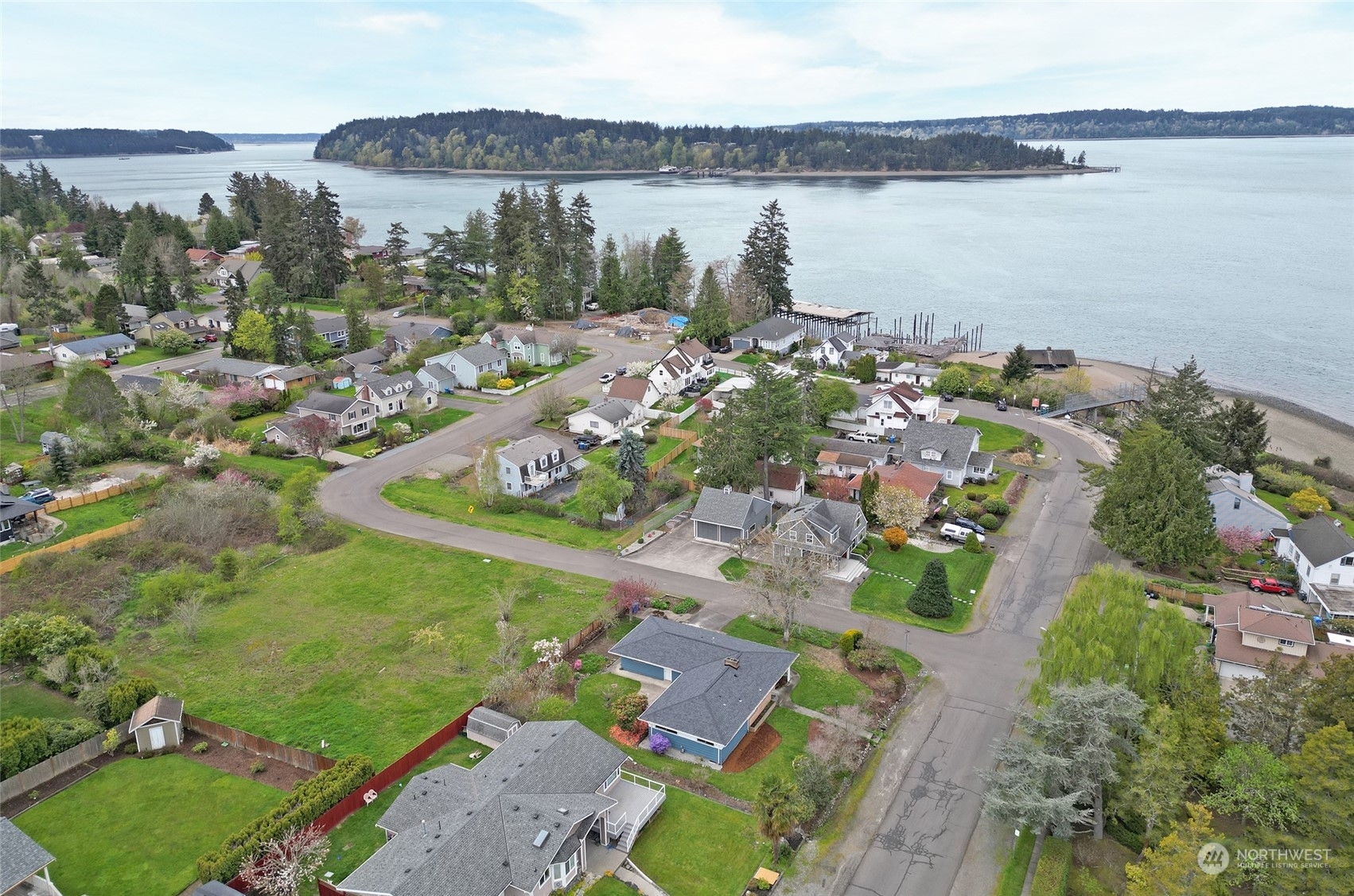 Property Photo:  202 Champion Street  WA 98388 