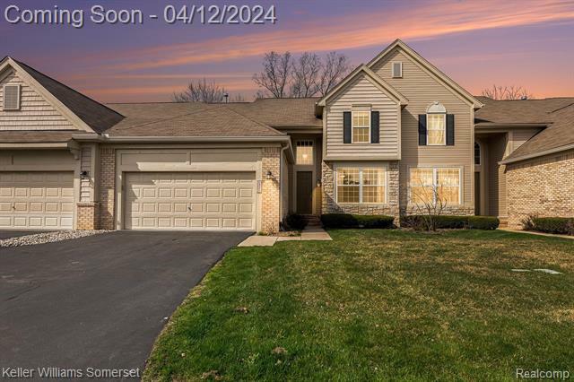 Property Photo:  1321 Hollins Hall Lane  MI 48085 