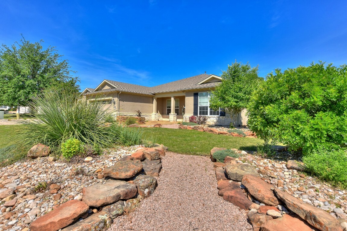 Property Photo:  600 Davis Mountain Circle  TX 78633 