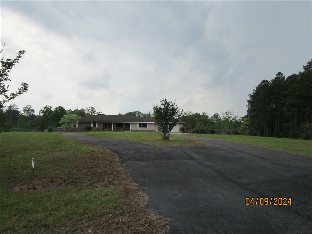 Property Photo: 7107 Highway 8 Highway LA 71407