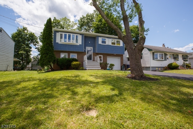 Property Photo:  182 Carlisle Ter  NJ 07062 